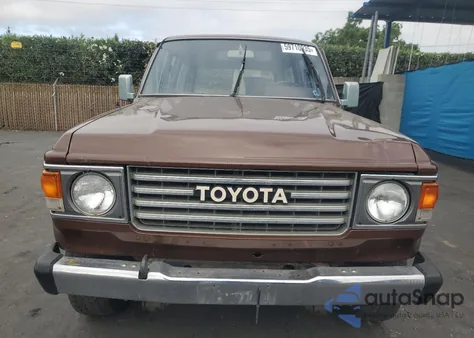 1983 Toyota Land Cruiser Fj60 z USA, uszkodzony, nr VIN JT3FJ60GXD0066878
